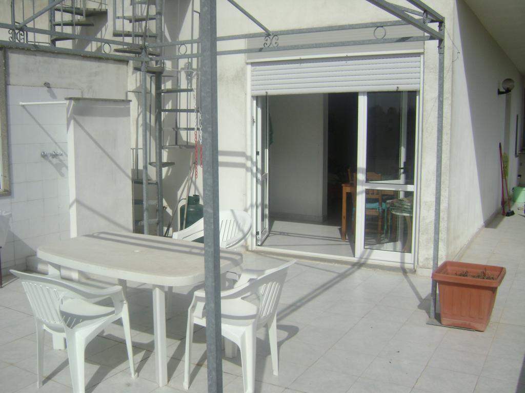 Otranto Green House Rum bild
